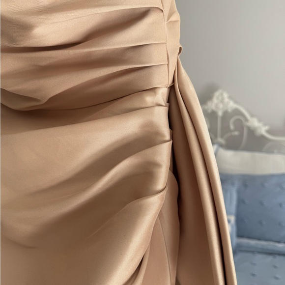 Badgley Mischka Strapless Champagne Mermaid Gown - Picture 9 of 15